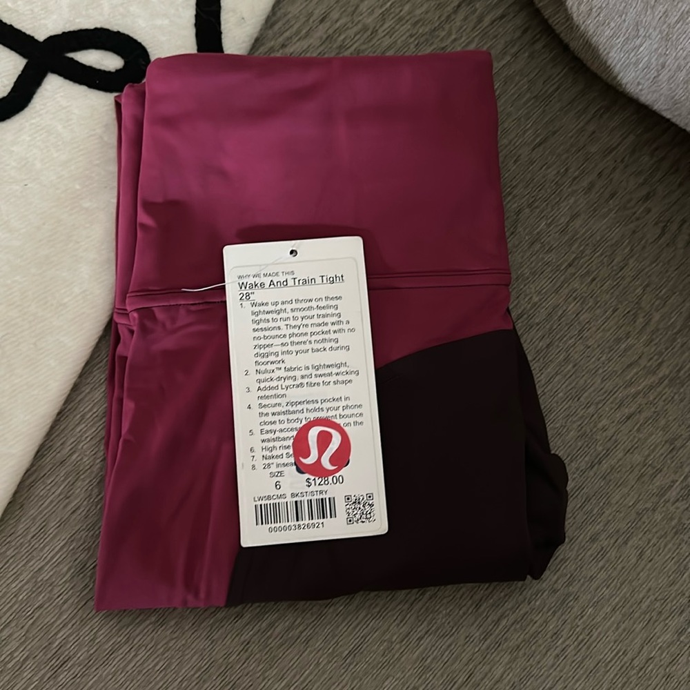 NWT Lululemon Wake & Train Yoga Tights Leggings